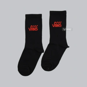 جوراب اسپرت VANS، رنگ مشکی، ساق بلند، لوگوی VANS قرمز.