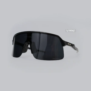 عینک آفتابی اوکلی Sutro Lite، مشکی براق، لنز مستطیلی اورسایز، مناسب دوچرخه‌سواری و رانینگ.